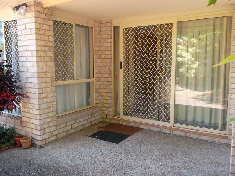 37 Lakeside Crescent, Forest Lake QLD 4078