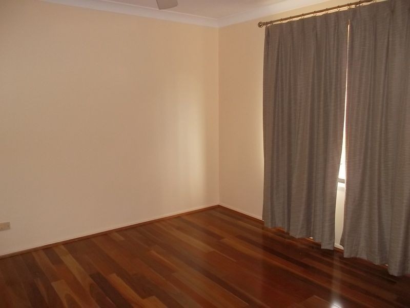 42 Serrata Circuit, Forest Lake QLD 4078