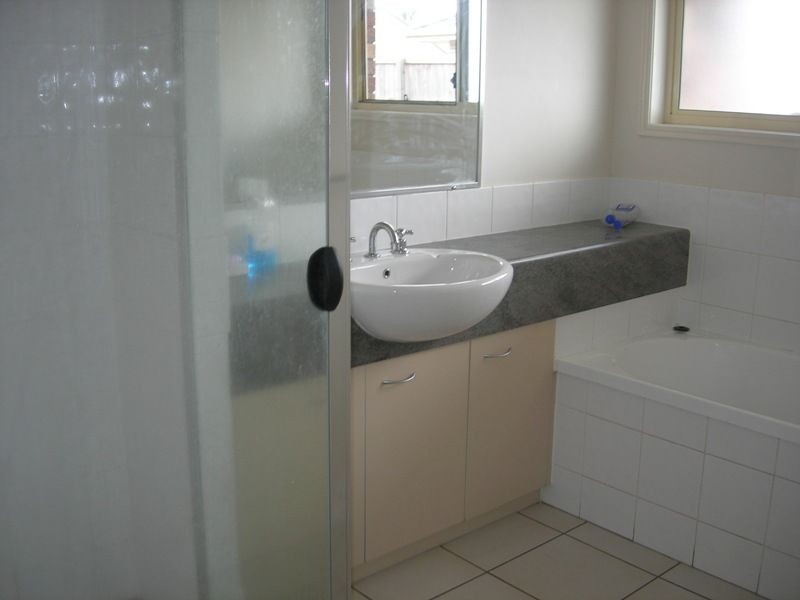 30 Elcock Avenue, Crestmead QLD 4132