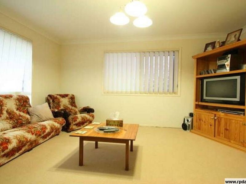 3 Paterson Place, Forest Lake QLD 4078