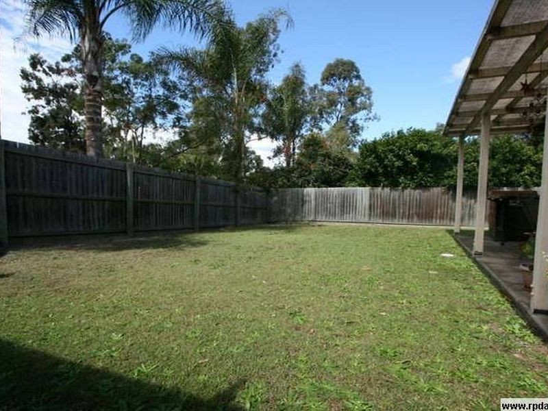 3 Paterson Place, Forest Lake QLD 4078