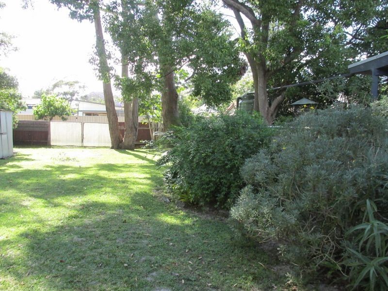 80 Springwood Av, Ettalong Beach NSW 2257