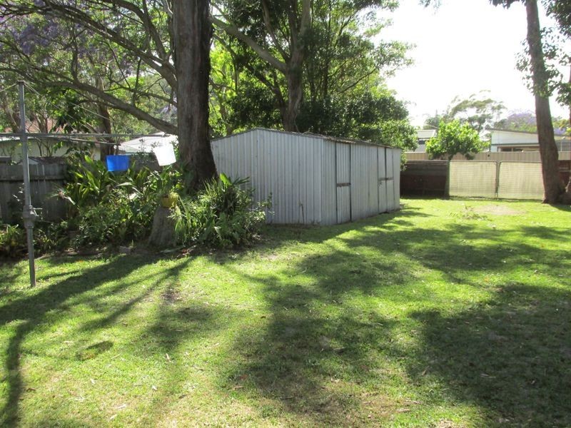 80 Springwood Av, Ettalong Beach NSW 2257