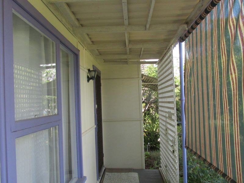 80 Springwood Av, Ettalong Beach NSW 2257