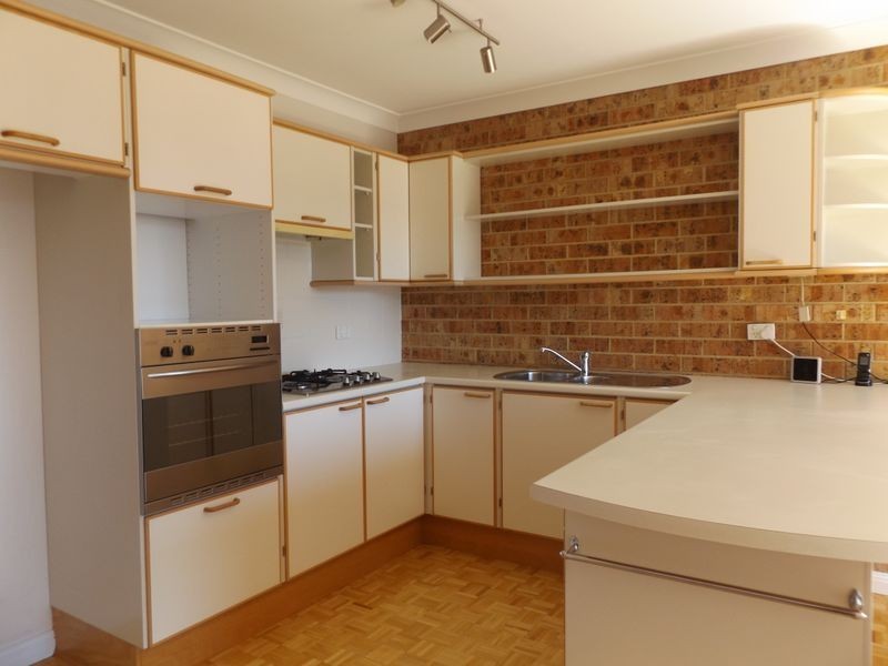 2/12 Farnell Road, Woy Woy NSW 2256