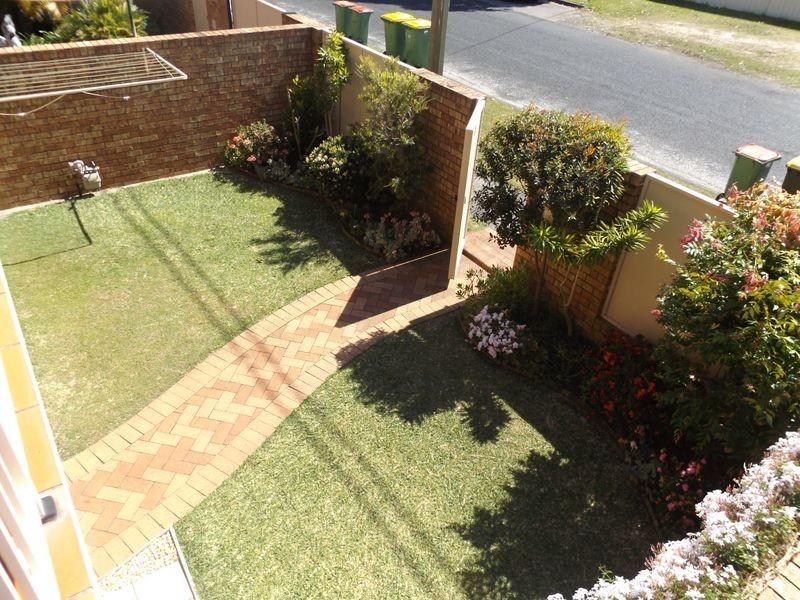 2/12 Farnell Road, Woy Woy NSW 2256