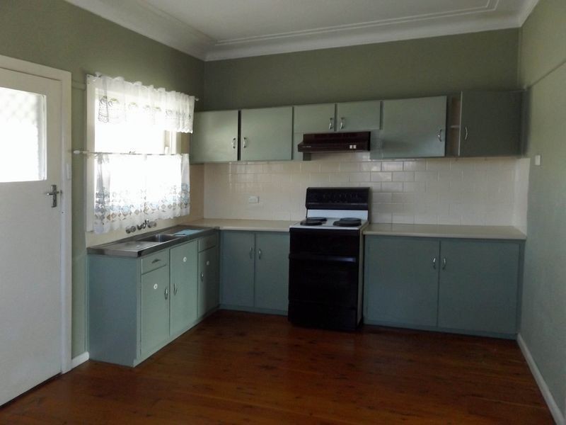 22 Nowack Ave, Umina Beach NSW 2257