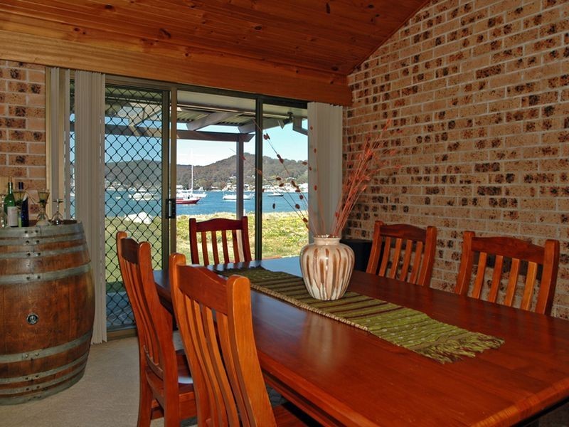 334 Booker Bay Road, Booker Bay NSW 2257
