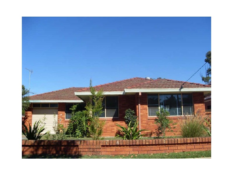 86 McMasters road, Woy Woy NSW 2256