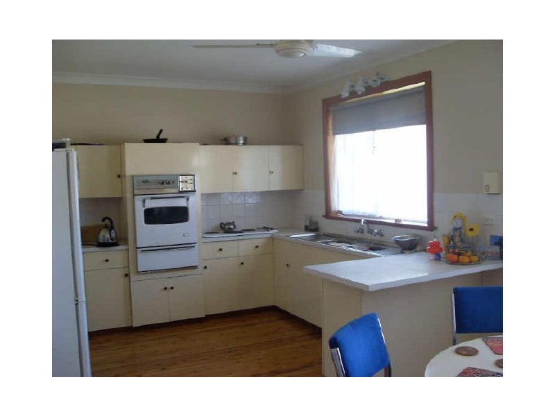 86 McMasters road, Woy Woy NSW 2256