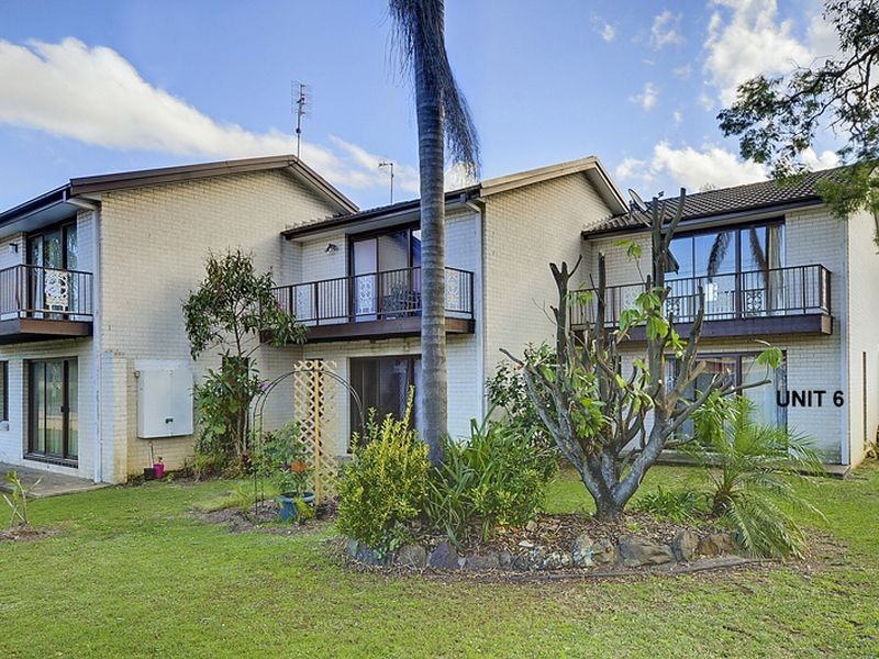 6/2 Dunban Road, Woy Woy NSW 2256