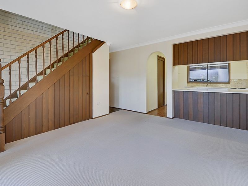 6/2 Dunban Road, Woy Woy NSW 2256