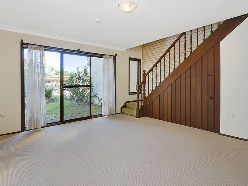 6/2 Dunban Road, Woy Woy NSW 2256