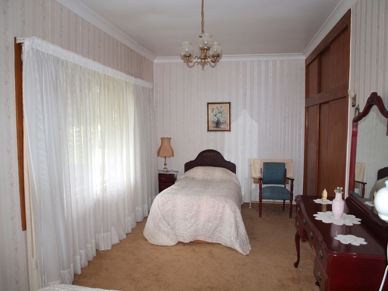 302 Burge Road, Woy Woy NSW 2256