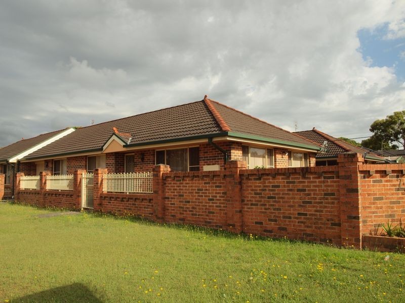 1/77 Trafalgar Ave, Woy Woy NSW 2256