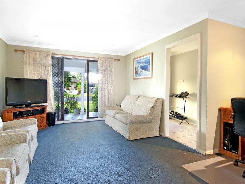 13 Rowan Road, Woy Woy NSW 2256