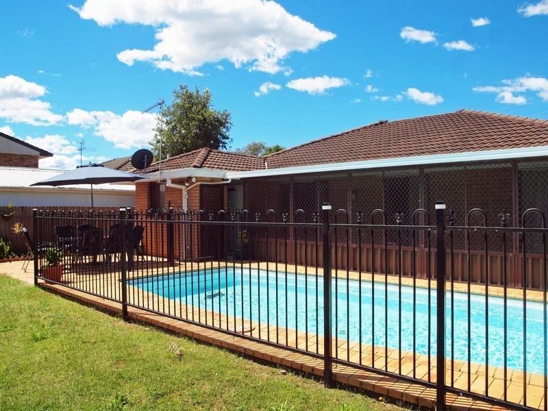 13 Rowan Road, Woy Woy NSW 2256