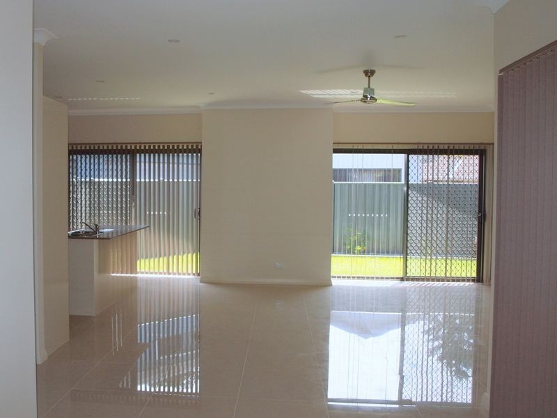 2/163 Booker Bay Road, Booker Bay NSW 2257