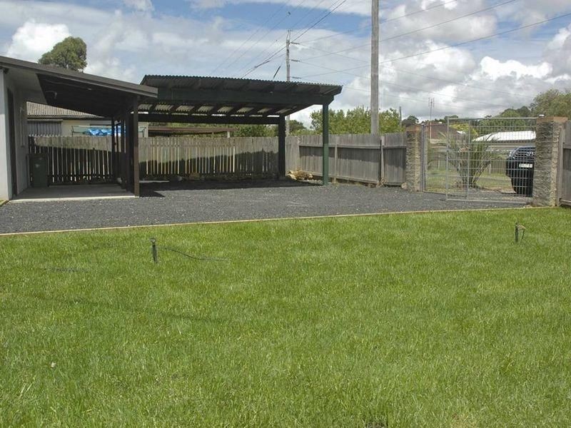 70 McEvoy Ave, Umina Beach NSW 2257