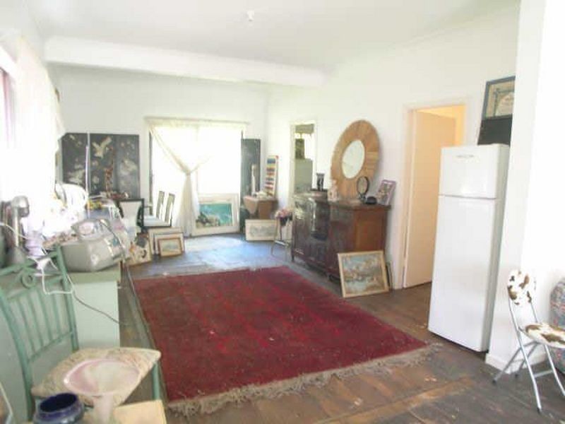 1 Oak Street, Blackwall NSW 2256