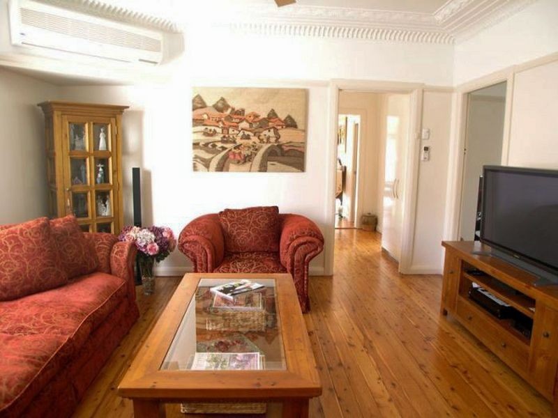 5 Inkerman Ave, Umina Beach NSW 2257