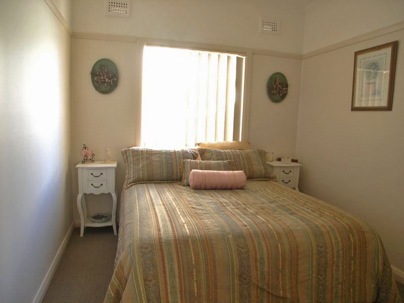 5 Inkerman Ave, Umina Beach NSW 2257