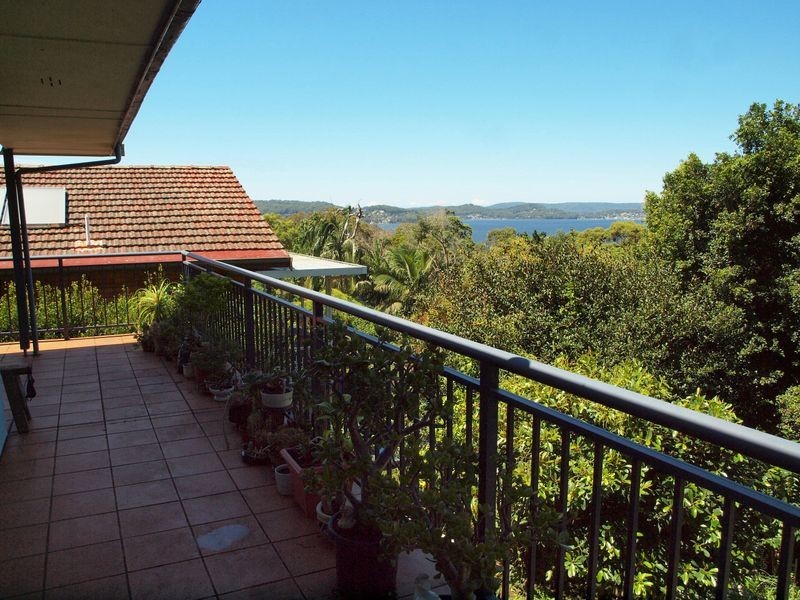 26 Penang Street, Point Clare NSW 2250