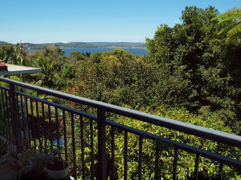 26 Penang Street, Point Clare NSW 2250