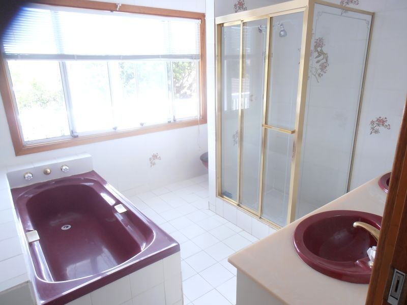 127A North Burge Road, Woy Woy NSW 2256