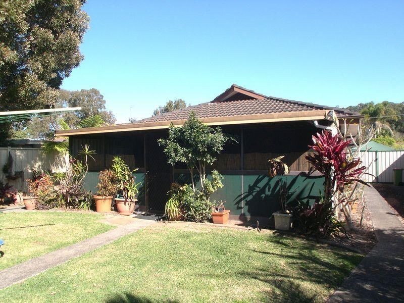 24 Honeysuckle Street, Umina Beach NSW 2257