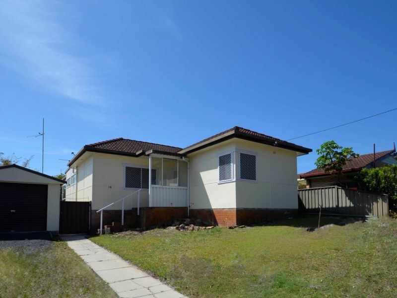 18 Ocean Beach Road, Woy Woy NSW 2256