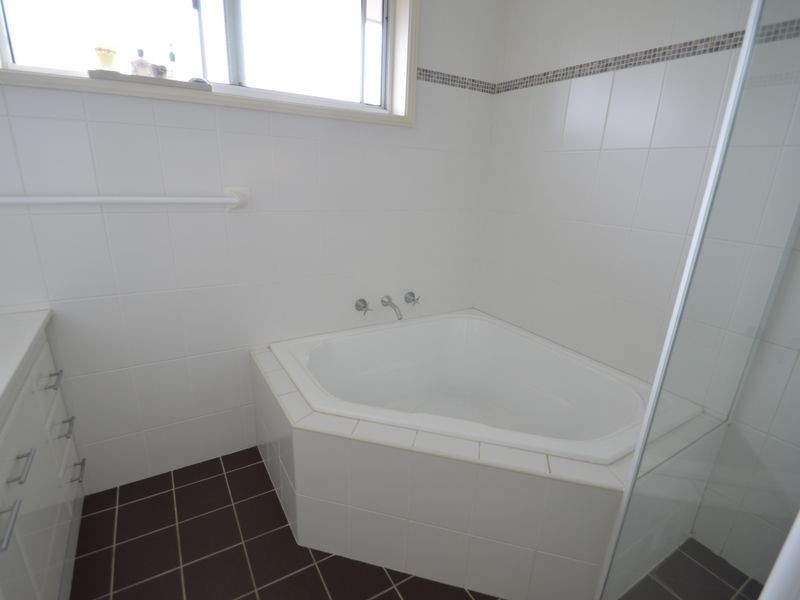 2/25 South Street, Umina Beach NSW 2257