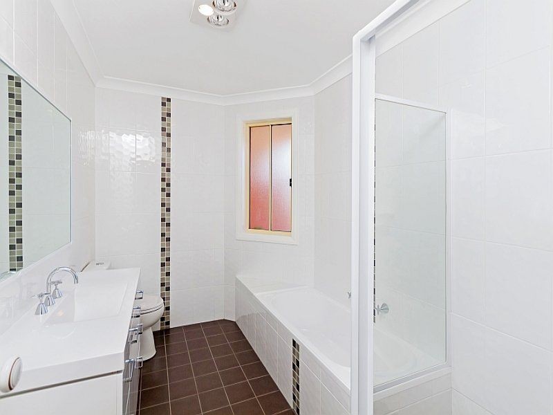 2/16 Farnell Road, Woy Woy NSW 2256