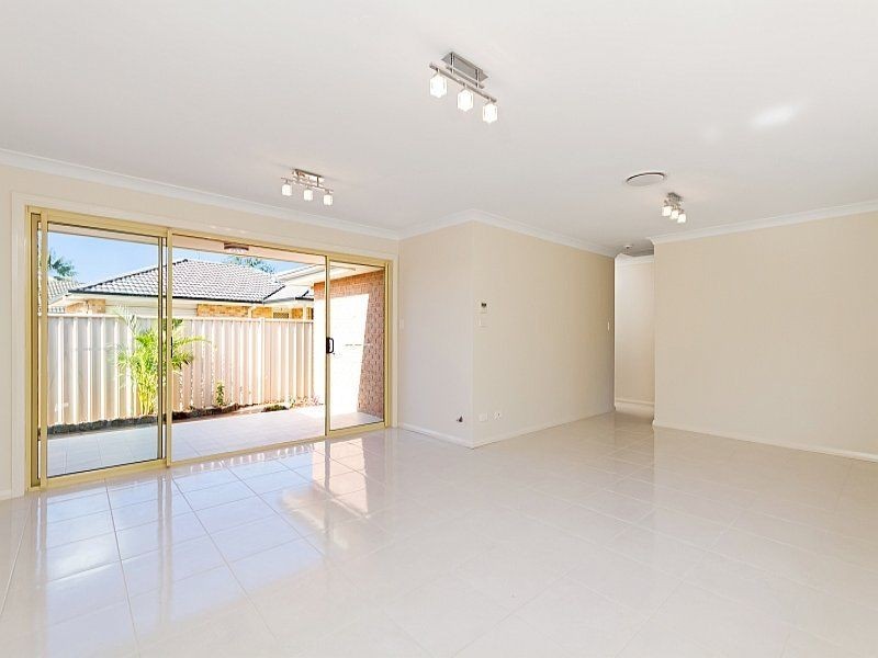 2/16 Farnell Road, Woy Woy NSW 2256