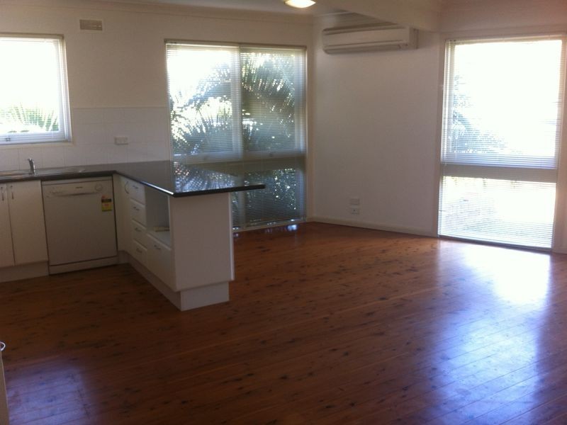 2/12 Sierra Crescent, East Gosford NSW 2250