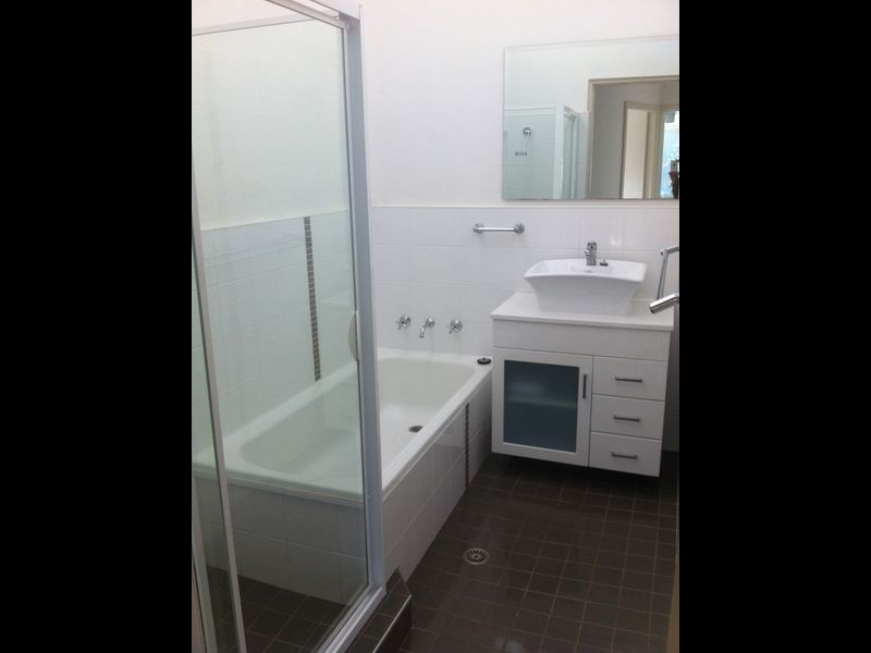 2/12 Sierra Crescent, East Gosford NSW 2250