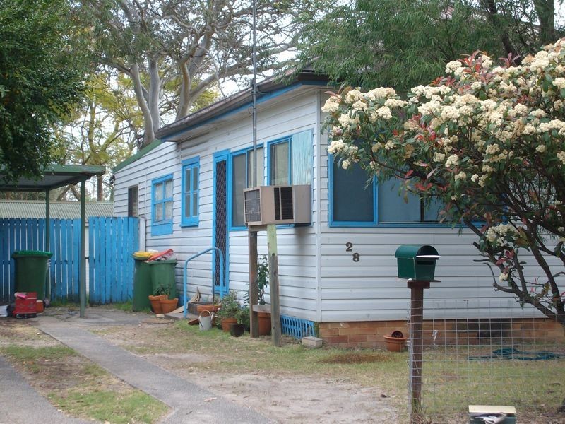 28 Gallipoli Ave, Ettalong Beach NSW 2257