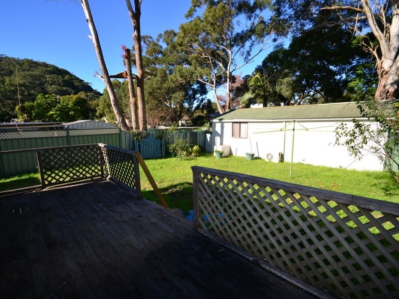 28 Gallipoli Ave, Ettalong Beach NSW 2257