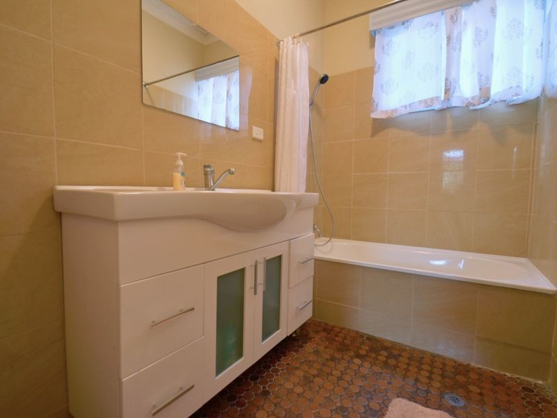 1 McMasters Road, Woy Woy NSW 2256