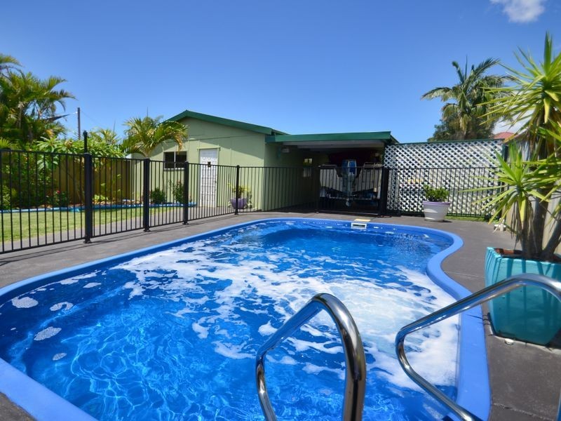 32 Watkin Ave, Woy Woy NSW 2256