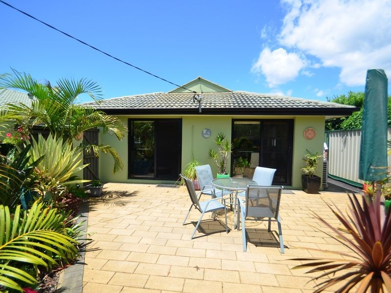 32 Watkin Ave, Woy Woy NSW 2256