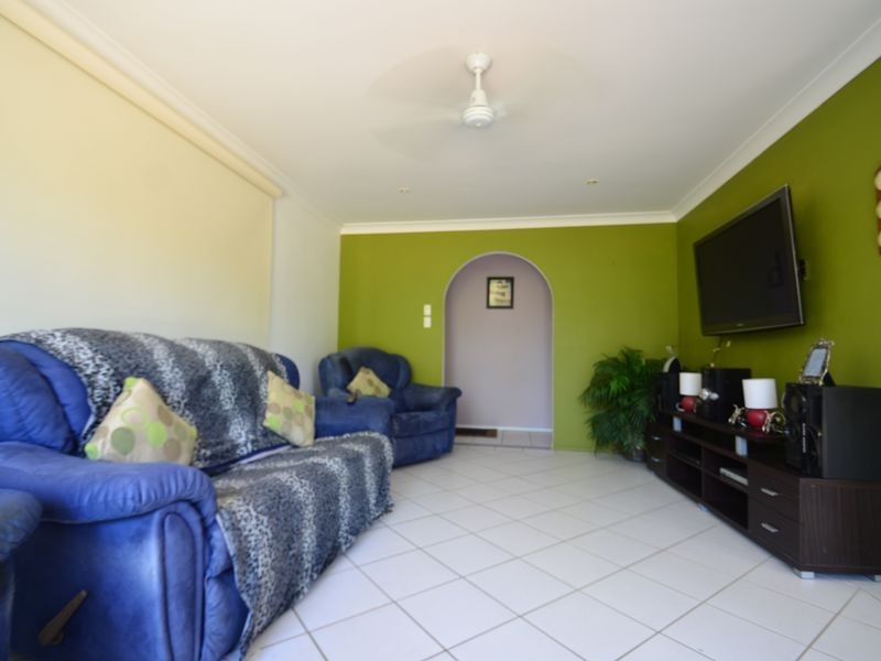 32 Watkin Ave, Woy Woy NSW 2256