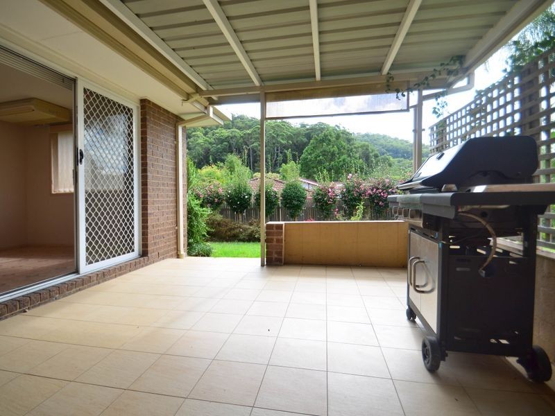 12 Oxley Place, Point Clare NSW 2250