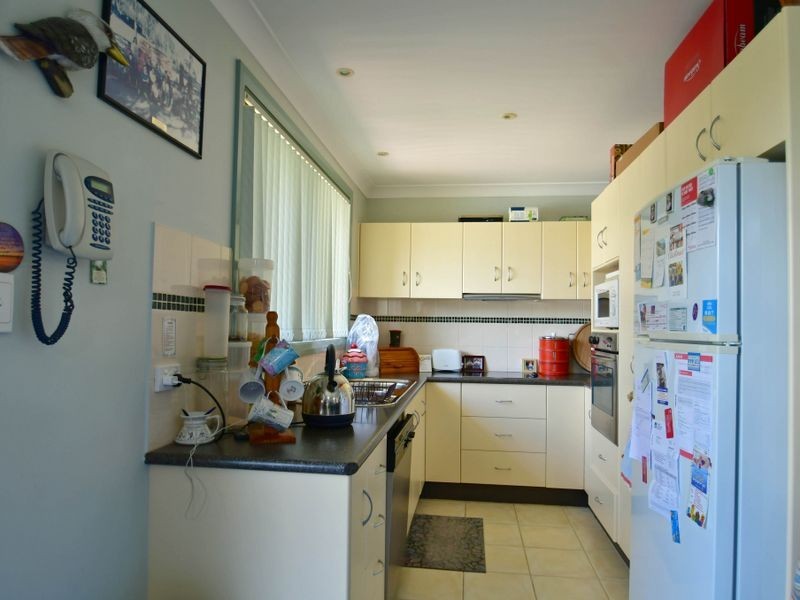 2/62 Victoria Road, Woy Woy NSW 2256