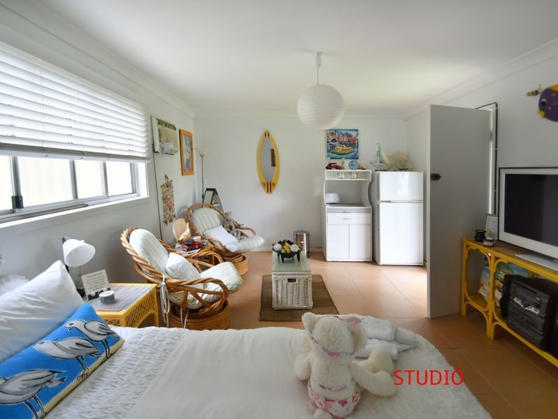 94 Birdwood Avenue, Umina Beach NSW 2257