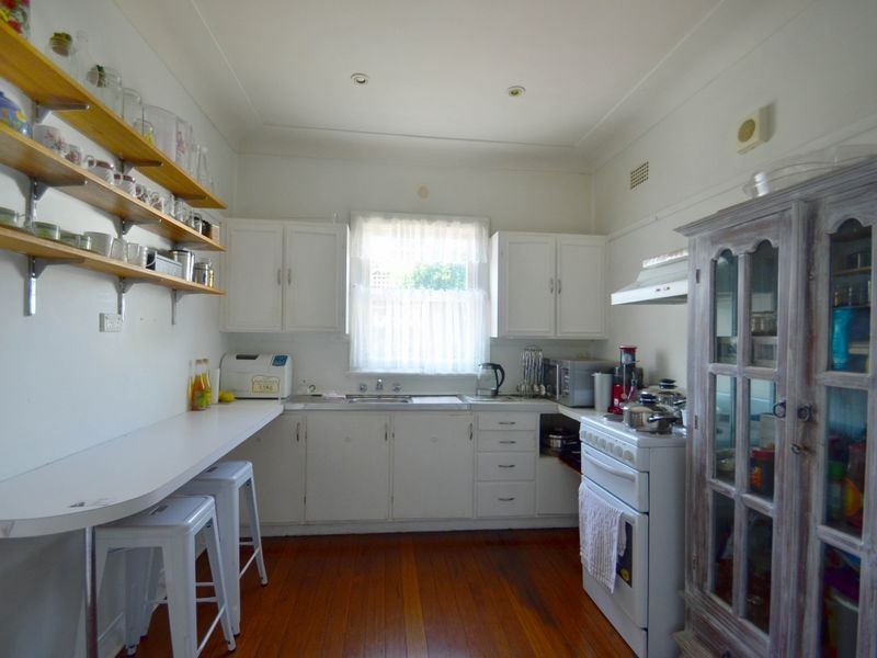 14 Ocean Beach Road, Woy Woy NSW 2256