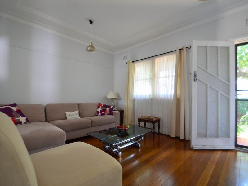 14 Ocean Beach Road, Woy Woy NSW 2256