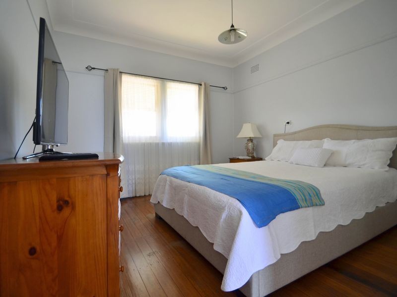 14 Ocean Beach Road, Woy Woy NSW 2256