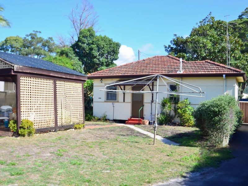 14 Ocean Beach Road, Woy Woy NSW 2256