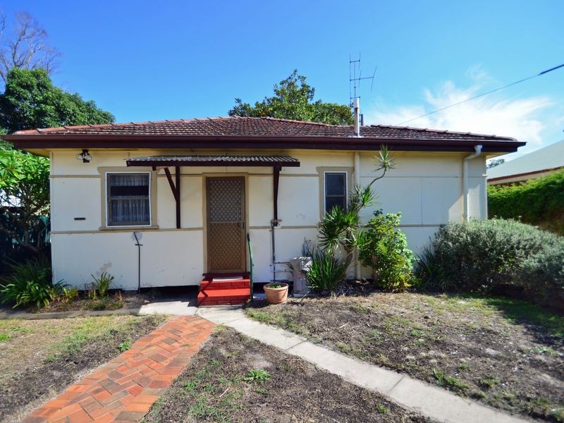 14 Ocean Beach Road, Woy Woy NSW 2256